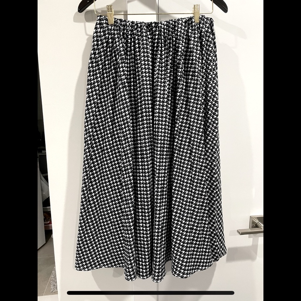 Codexmode pleated skirt